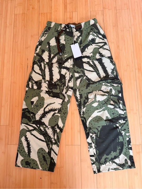 Nike Other - Nike ACG cactus camo pants with green, black, and beige cactus print